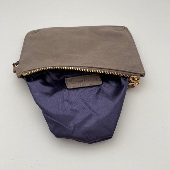 NWOT Neiman Marcus Wristlet Clutch Purse - Picture 7 of 9